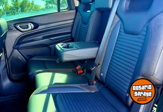 Camionetas - Jeep Commander Limited 2023 Nafta 72000Km - En Venta