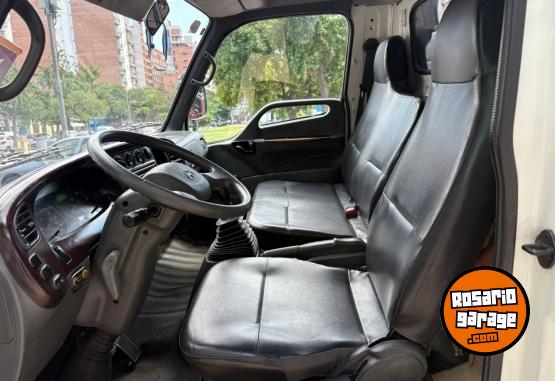 Camiones y Gr�as - Hyundai HD 78 a�o 2011 Impecable! Autodesco - En Venta