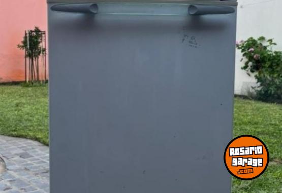Hogar - Heladera Whirlpool con freezer - En Venta
