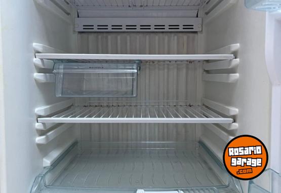 Hogar - Heladera Whirlpool con freezer - En Venta