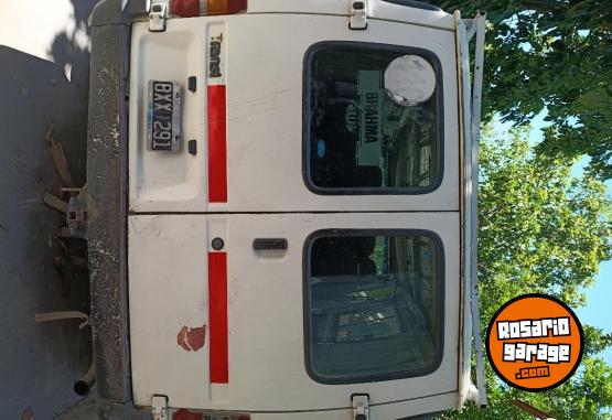 Utilitarios - Ford Transit 1998 Diesel 111111Km - En Venta