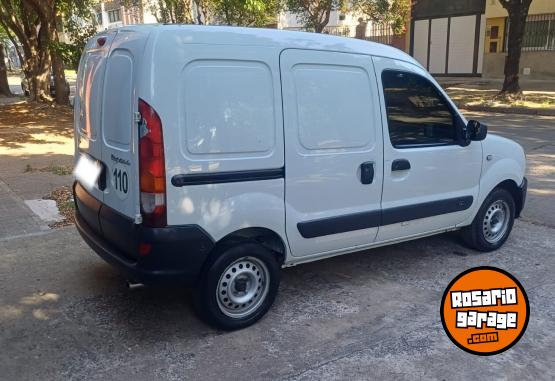 Utilitarios - Renault FURGON 2017 GNC 236000Km - En Venta