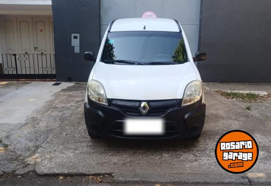 Utilitarios - Renault FURGON 2017 GNC 236000Km - En Venta