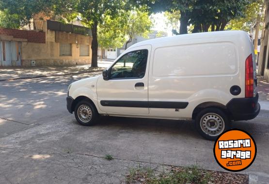 Utilitarios - Renault FURGON 2017 GNC 236000Km - En Venta