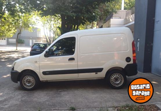 Utilitarios - Renault FURGON 2017 GNC 236000Km - En Venta