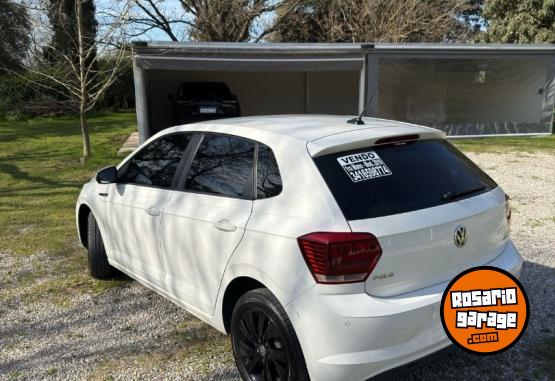 Autos - Volkswagen POLO HIGHLINE 1.6 AT 2019 Nafta 105000Km - En Venta