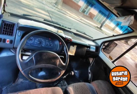 Utilitarios - Renault Trafic Rodeo 1997 Diesel 140000Km - En Venta
