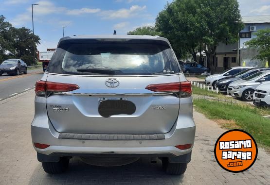 Camionetas - Toyota Sw4 srx 2016 Diesel 142000Km - En Venta