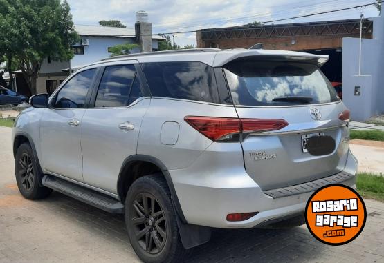 Camionetas - Toyota Sw4 srx 2016 Diesel 142000Km - En Venta