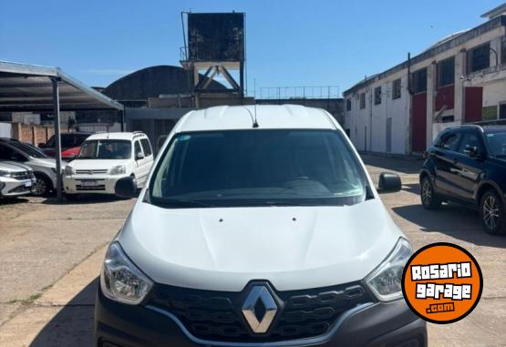 Utilitarios - Renault Kangoo Express 1.6 2022 GNC 88000Km - En Venta