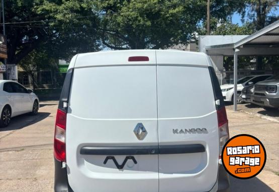 Utilitarios - Renault Kangoo Express 1.6 2022 GNC 88000Km - En Venta