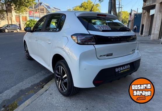 Autos - Peugeot 208 Allure Pack 2025 Nafta 15000Km - En Venta