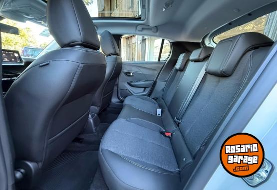 Autos - Peugeot 208 Allure Pack 2025 Nafta 15000Km - En Venta