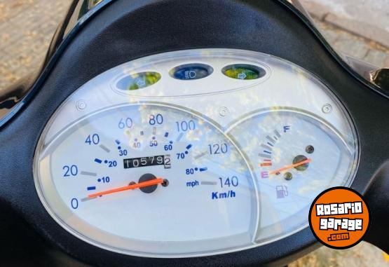 Motos - SYM FIDDLE 150 S 2021 Nafta 10500Km - En Venta