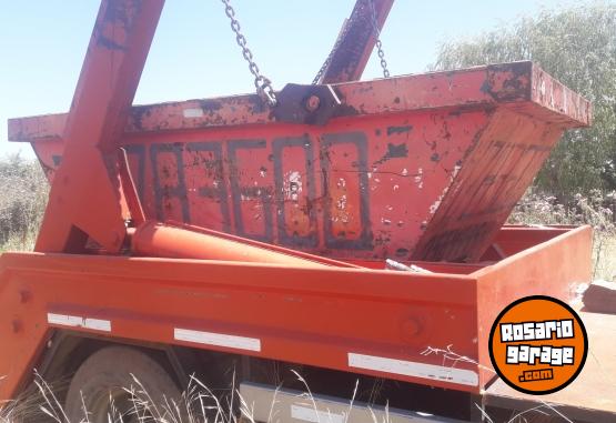 Camiones y Gr�as - Porta volquete - En Venta