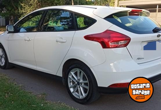 Autos - Ford FOCUS 2017 GNC 130000Km - En Venta