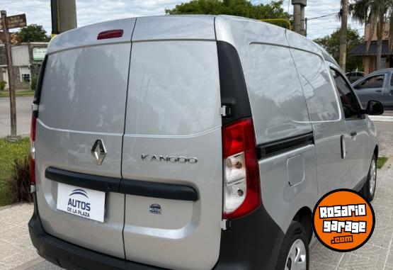 Utilitarios - Renault Renault Kangoo Express 2023 Nafta 8000Km - En Venta