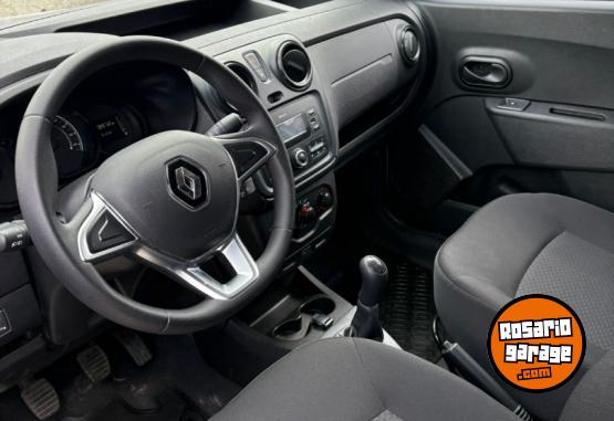 Utilitarios - Renault Renault Kangoo Express 2023 Nafta 8000Km - En Venta