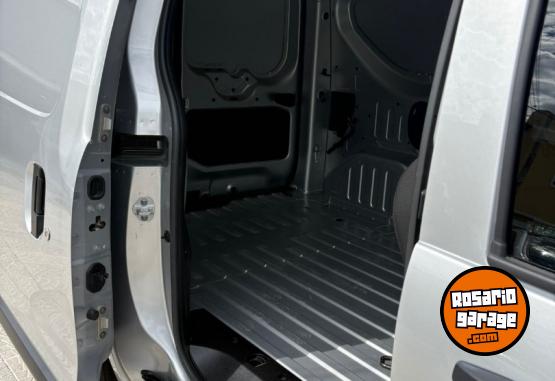 Utilitarios - Renault Renault Kangoo Express 2023 Nafta 8000Km - En Venta