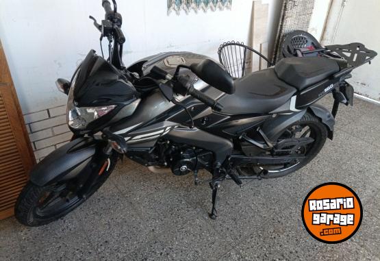 Motos - Bajaj ROUSER 160 2023 Nafta 13000Km - En Venta