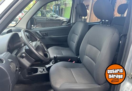 Utilitarios - Peugeot Partner Patagonica 2022 Nafta 70000Km - En Venta