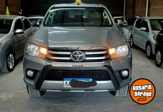 Camionetas - Toyota Hilux SRV 4X4 2016 Diesel 179000Km - En Venta