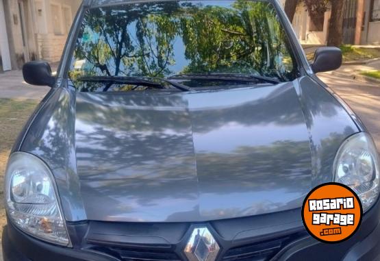 Utilitarios - Renault Kangoo 2015 GNC 150000Km - En Venta