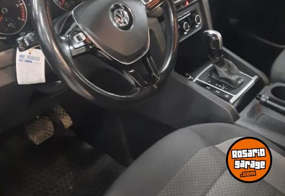 Camionetas - Volkswagen AMAROK COMFORTLINE 4X2 AT 2022 Diesel 125000Km - En Venta