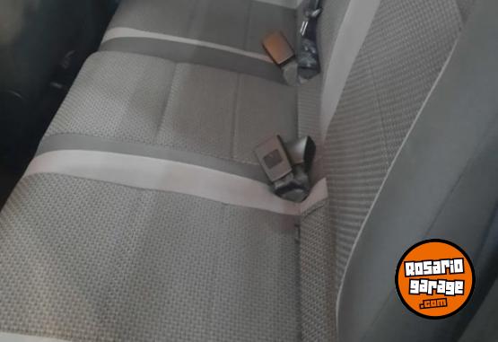 Camionetas - Volkswagen AMAROK COMFORTLINE 4X2 AT 2022 Diesel 125000Km - En Venta