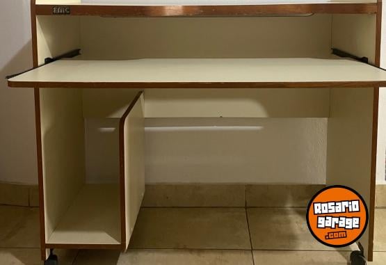 Hogar - Mesa para Computadora - En Venta