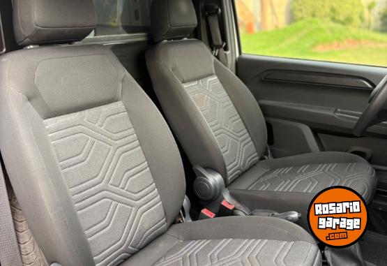 Utilitarios - Fiat Fiorino 2022 Nafta 30000Km - En Venta