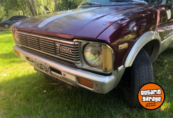 Camionetas - Toyota Hilux 1983 Diesel 111111Km - En Venta