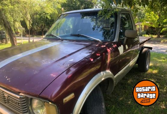 Camionetas - Toyota Hilux 1983 Diesel 111111Km - En Venta