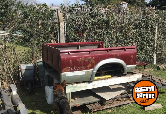 Camionetas - Toyota Hilux 1983 Diesel 111111Km - En Venta