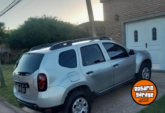 Camionetas - Renault Duster Dinamique 1.6 2015 Nafta 110000Km - En Venta
