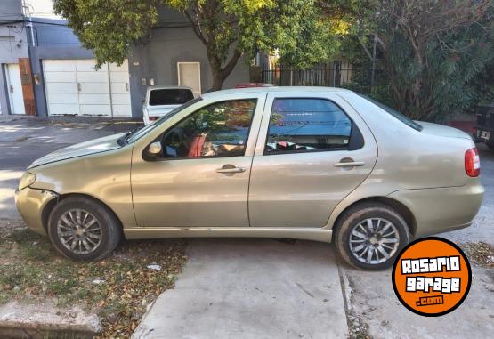 Autos - Fiat Siena 2005 GNC 319000Km - En Venta