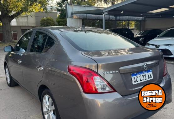 Autos - Nissan Versa 1.6 Advance 2018 Nafta 161000Km - En Venta