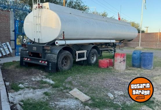 Camiones y Grúas - SEMI TANQUE COOPERTAN - En Venta