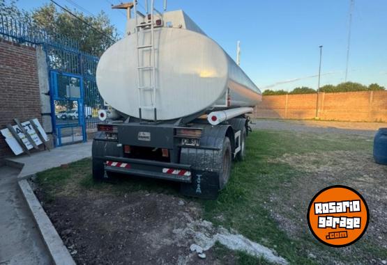Camiones y Grúas - SEMI TANQUE COOPERTAN - En Venta