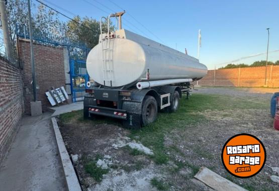 Camiones y Grúas - SEMI TANQUE COOPERTAN - En Venta
