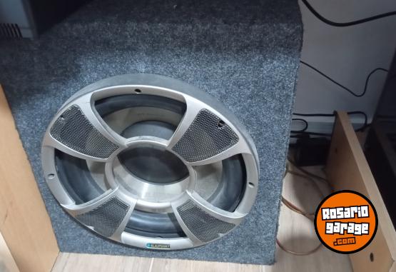 Accesorios para Autos - Potencia 4 Canales 1200W c/woofer y cables. TODO IMPECABLE!! - En Venta
