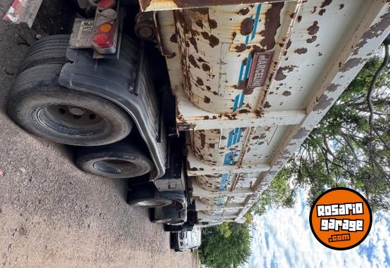 Camiones y Gr�as - Cargo 1722 + batea 25 m3 - En Venta