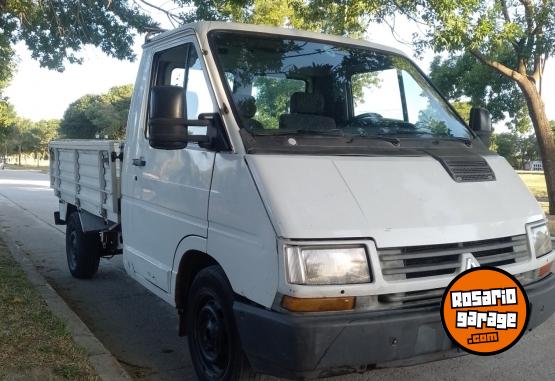 Utilitarios - Renault Rodeo 1999 Diesel 111111Km - En Venta