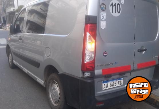 Utilitarios - Peugeot Expert 2016 Diesel 123000Km - En Venta