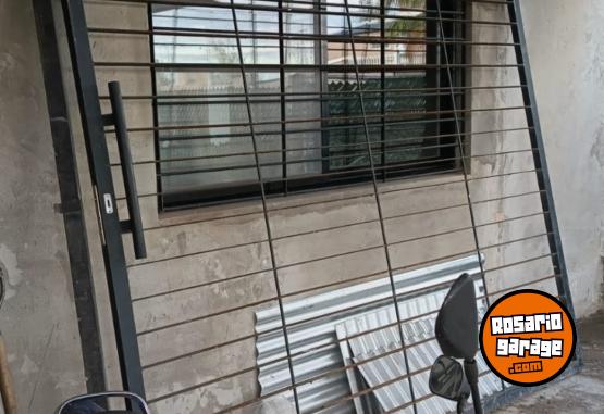 Hogar - Reja / Porton reja para puerta balcón - En Venta