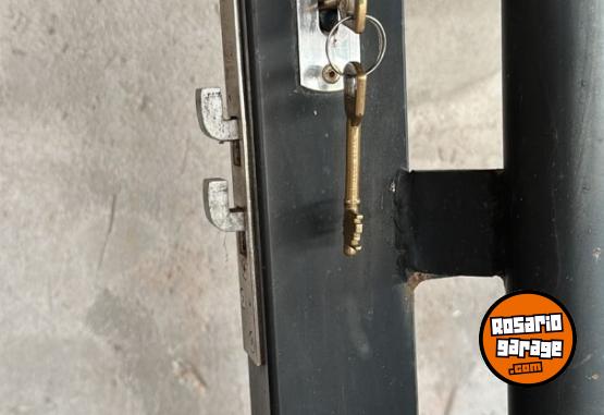 Hogar - ESCUCHO OFERTAS - Reja / Porton reja para puerta balcón - En Venta