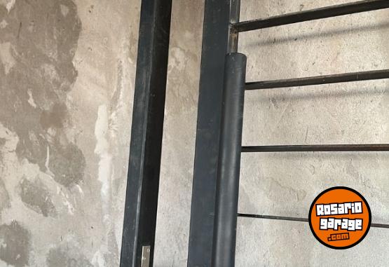 Hogar - ESCUCHO OFERTAS - Reja / Porton reja para puerta balcón - En Venta