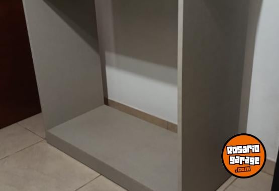 Otros - PERCHERO ISLA para negocio / POCO USO / (Detalles en descripci�n) - En Venta