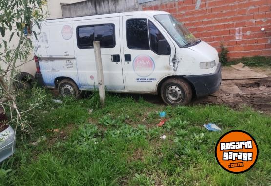 Utilitarios - Fiat Ducato 2002 Diesel 400000Km - En Venta