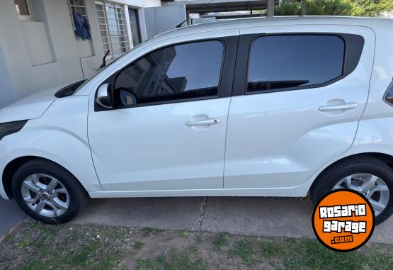 Autos - Fiat Mobi 2017 Nafta 82000Km - En Venta